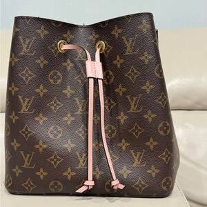 Louis Vuitton NeoNoe MM Rose